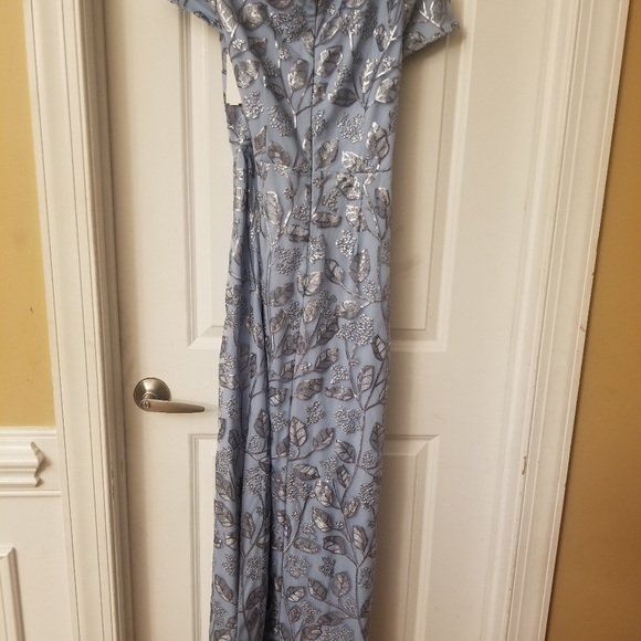 J S Collection JULIA CAP SLEEVE COLUMN GOWN  Size 8 - Picture 5 of 7